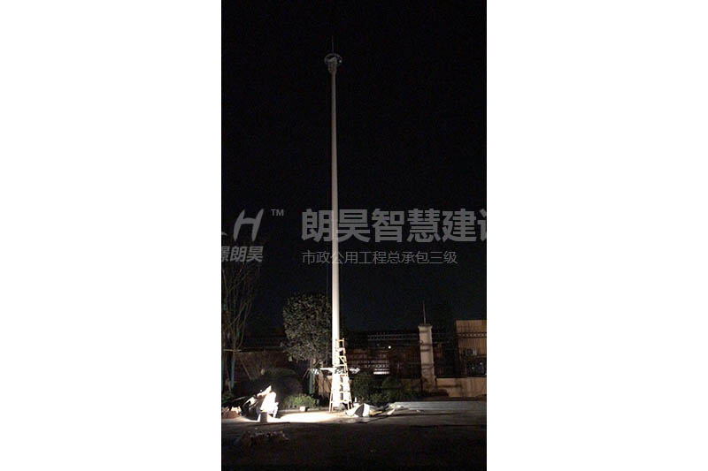 都江堰蓝光地产水果侠主题乐园高杆灯灯具安装